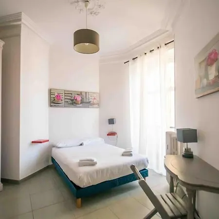 Sublime 4 Pieces Quartier Des Musiciens